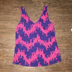Cute Lilly Pulitzer Giraffe Top